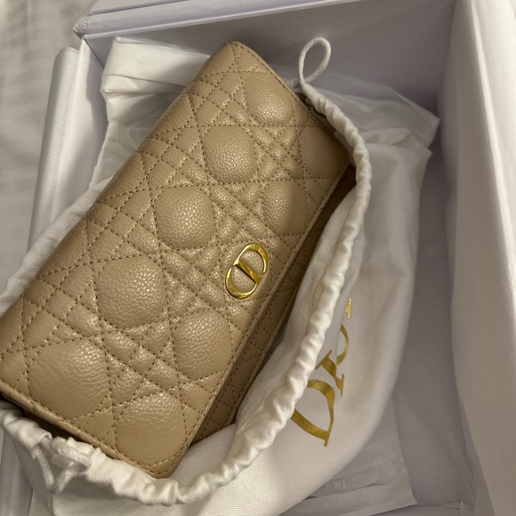 DIOR - Dior Caro Pouch Sand-Colored Supple - Picture 1 of 5